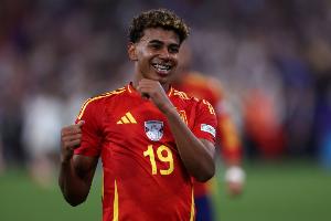 万博体育官网-亚马尔国家队首秀以来已9助攻，同期欧洲国脚追平B费&amp;仅次姆巴佩