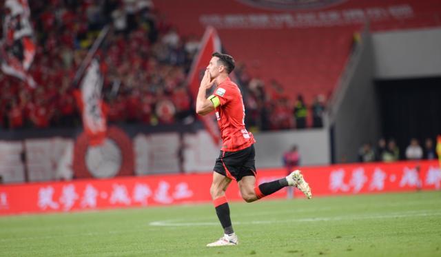 万博体育-【中超】韦世豪策动周定洋破门 成都1比0南通支云