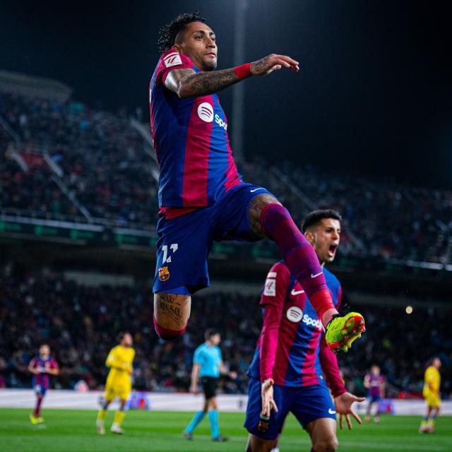 ManBetX官网-【西甲】拉菲尼亚一剑封喉，巴萨1比0小胜十人拉帕