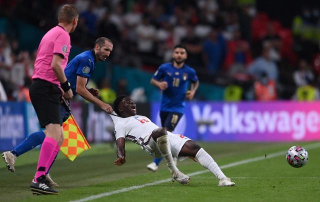 ManBetX官网-临时“小黑屋”要来了？英媒：足总杯拟试验新规